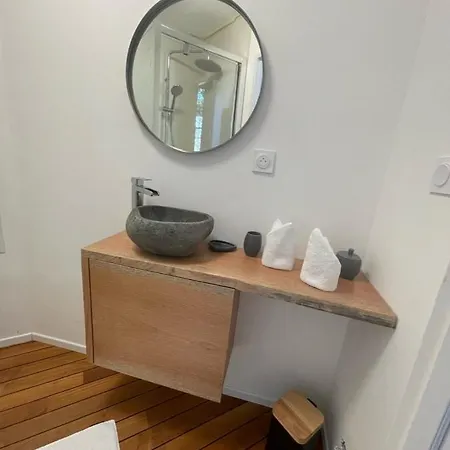 Appartement Magnifique cocon sous les chênes à Saint-Martin-de-Londres Extérieur photo